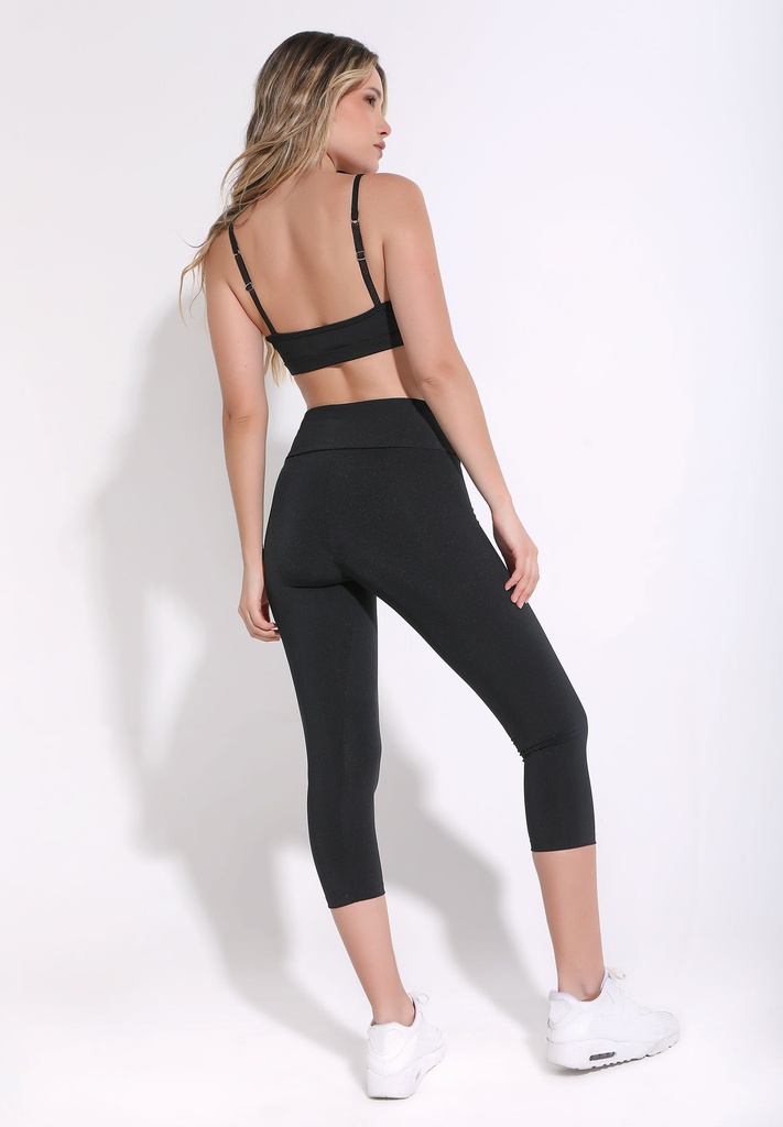 TOP DEPORTIVO CON TAZA DESMONTABLE 