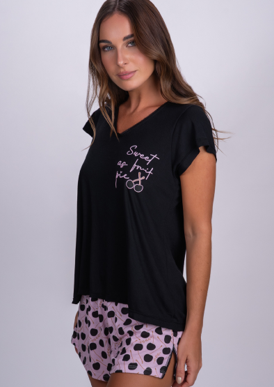 VER. PIJAMA REMERA Y SHORT ESTAMPADO &quot;CEREZAS&quot;