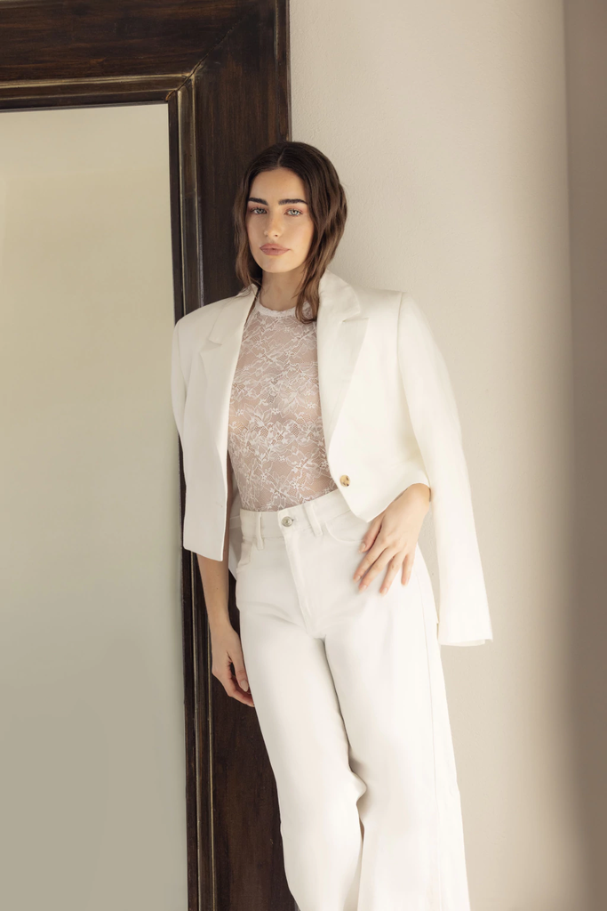 BODY CUELLO HALTER DE ENCAJE