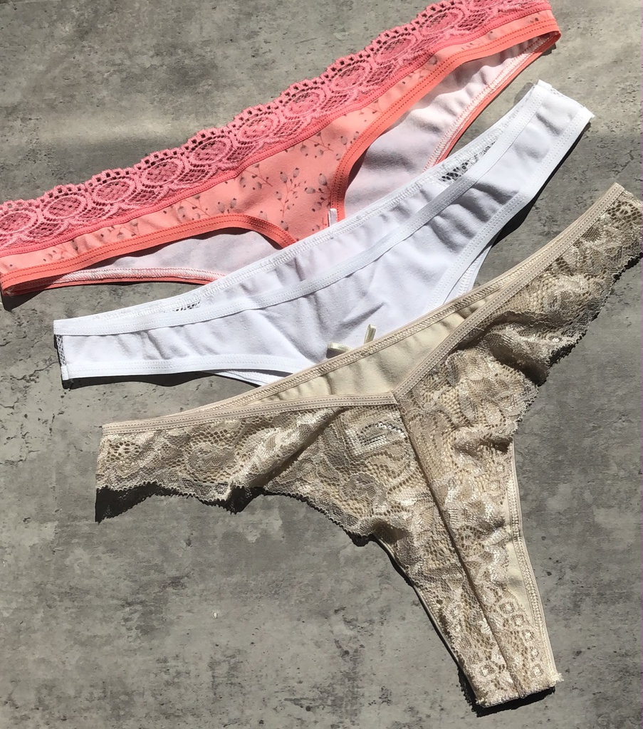 PACK X3 COLALES DE ALGODÓN Y LYCRA CON PUNTILLA Y MOÑOS