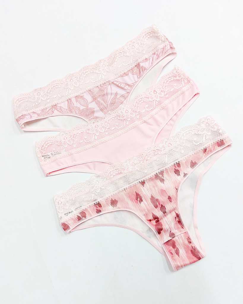 ROSA VEDETINA CON PUNTILLA