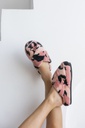 DESCUENTO 10% LIQUIDACION DE TEMPORADA! I INV. PANTUFLA TRENDY CRUZADA CORAL FLEECE ESTAMPADA CAMO