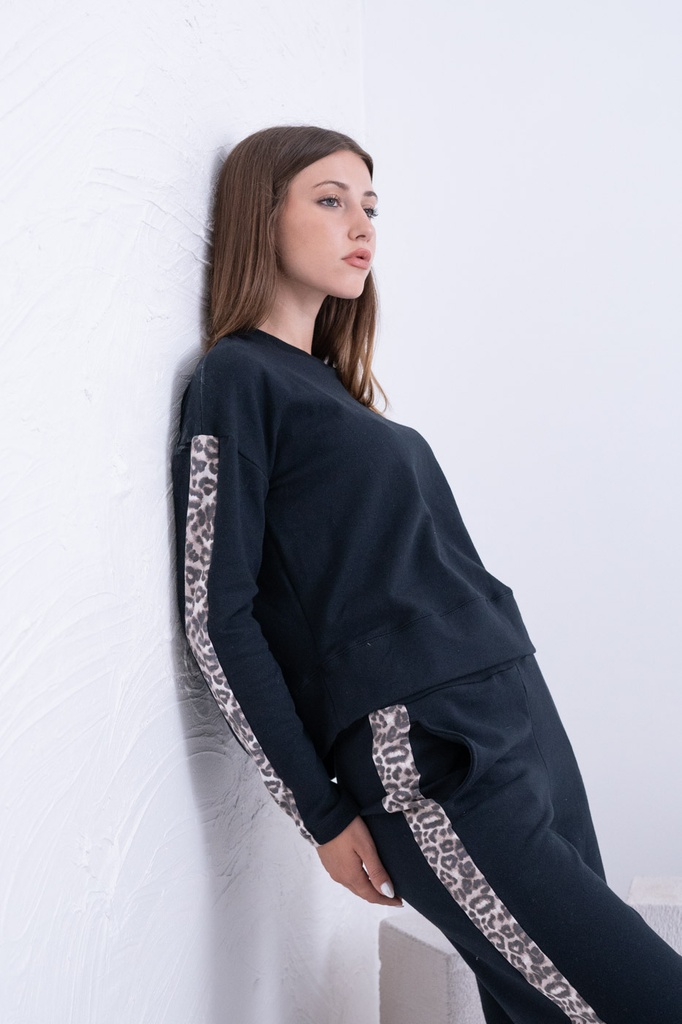 INV. BUZO Y PANTALON RUSTICO CON RECORTE EN ANIMAL PRINT