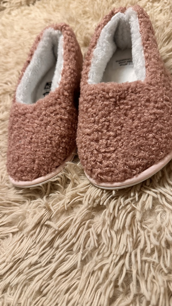 INV. PANTUFLA CON CORDERITO aptas para lavar en lavarropas