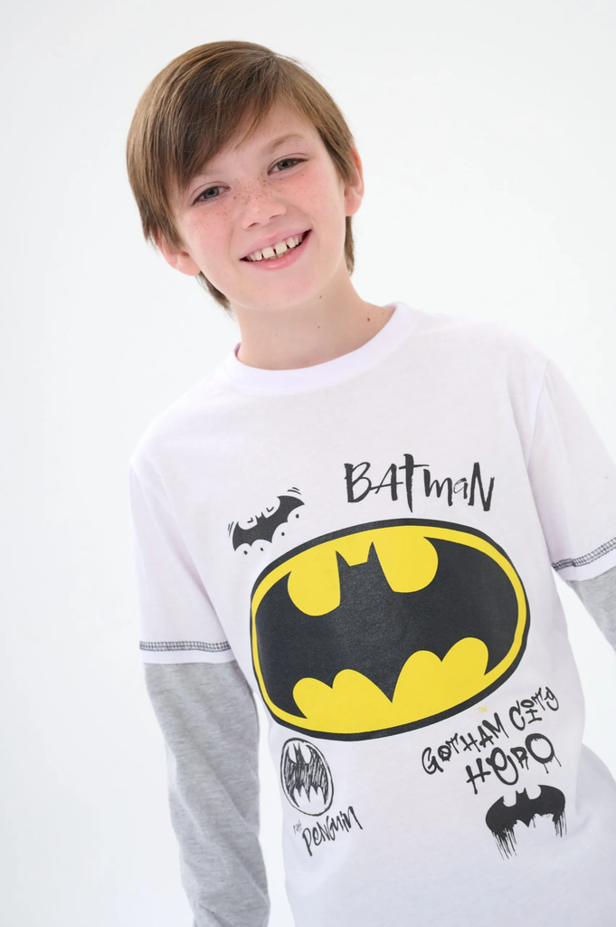 LIQUIDACION ! - INV. REMERA DE ALGODÓN CON BAJO MANGA "BATMAN"