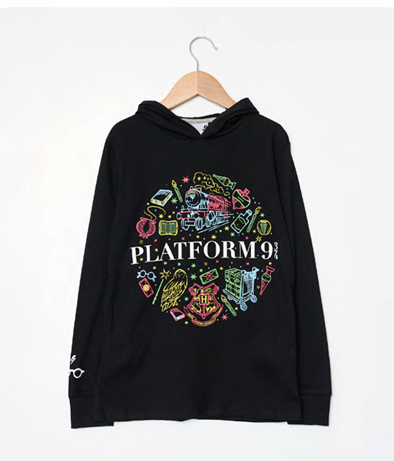  INV. REMERA DE ALGODÓN ESTAMPADA CON CAPUCHA "HARRY POTTER"