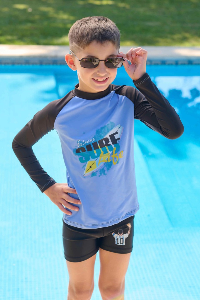 VER. REMERA CON PROTECCION UV LISA COMBINADA CON ESTAMPA