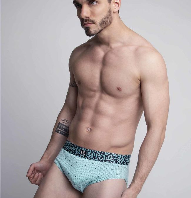 SLIP DE ALGODON Y LYCRA ESTAMPADO "TIBURONES"