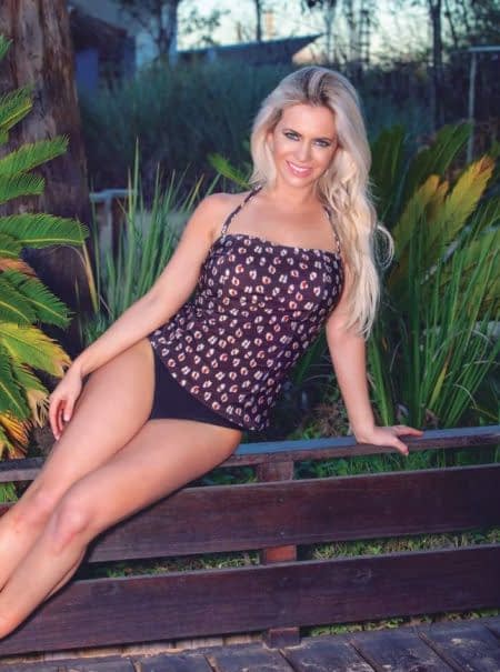 VER. MALLA TANKINI ESTAMPADA STRAPLESS CON BRETEL DESMONTABLE